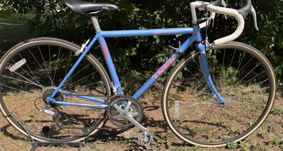 Trek 1100 48cm road bike