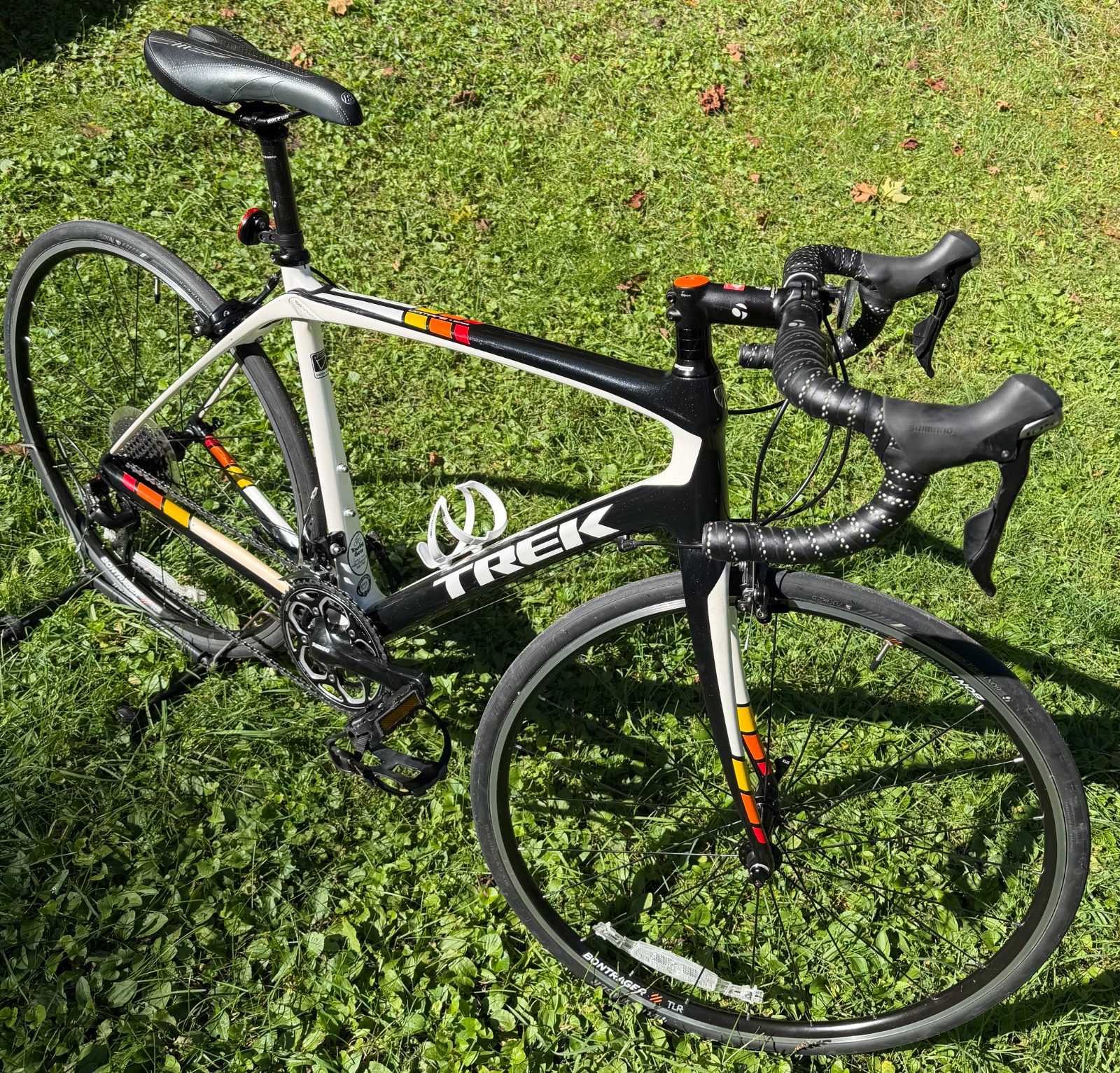 Trek Domane 4 Series 56 cm Carbon Road Bike