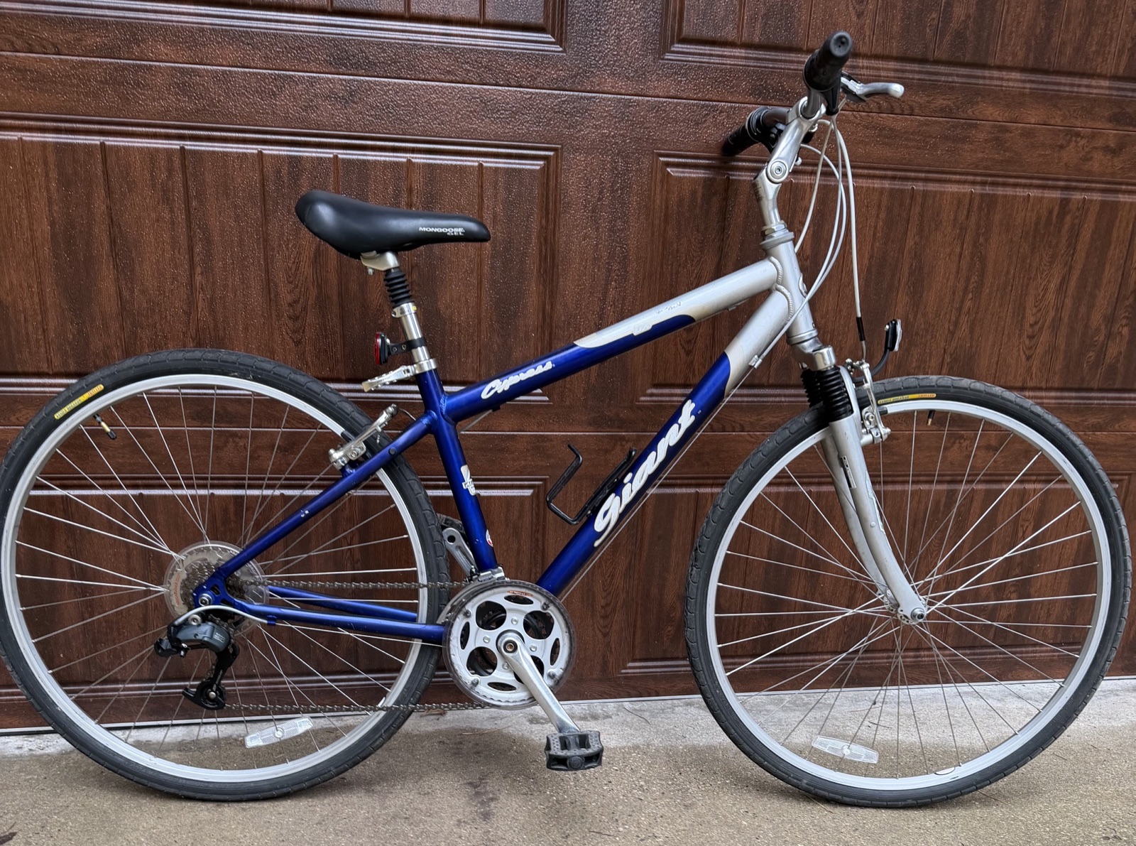 Giant Cypress DX Medium Cross Bike